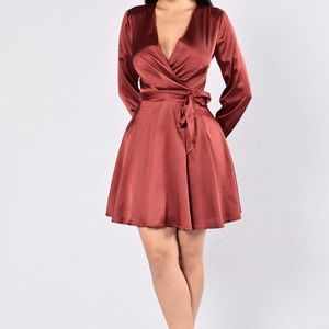 FashionNova Satin Burgundy Dress in Size L